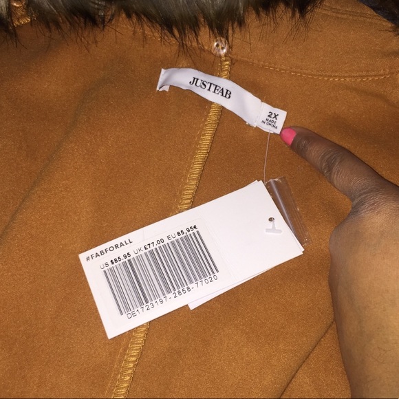 New Justfab mustard coat with removable faux fur - Picture 4 of 5